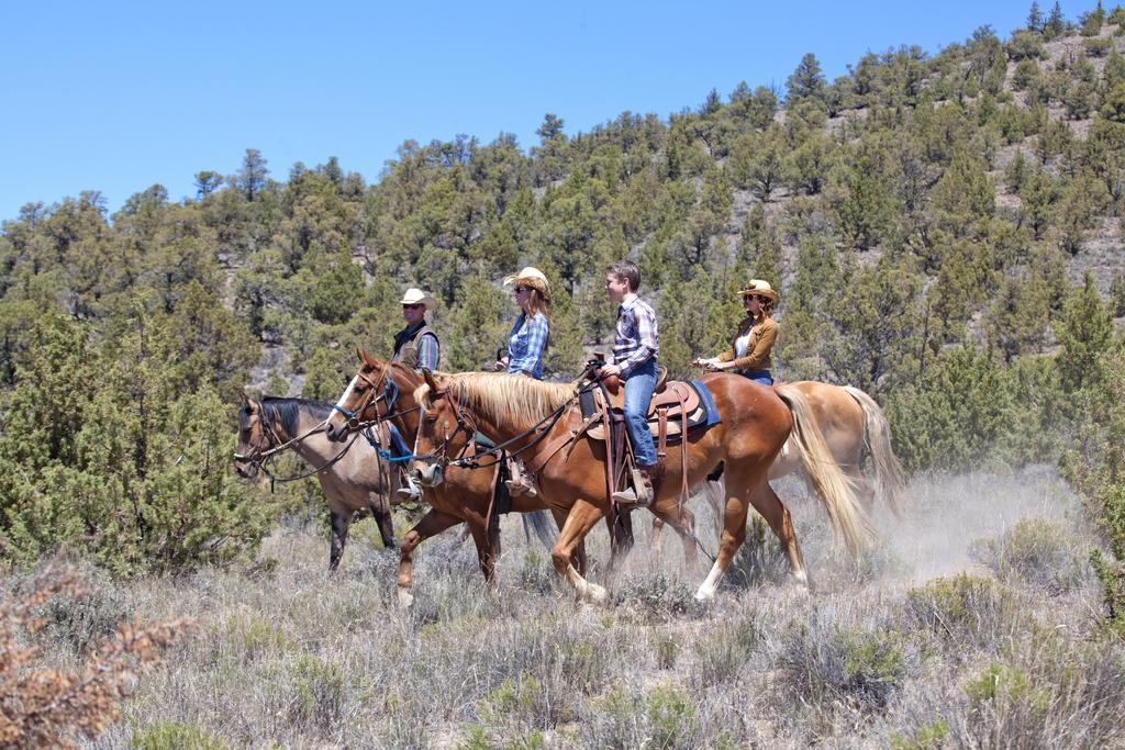 Hotel Brasada Ranch Powell Butte Esterno foto